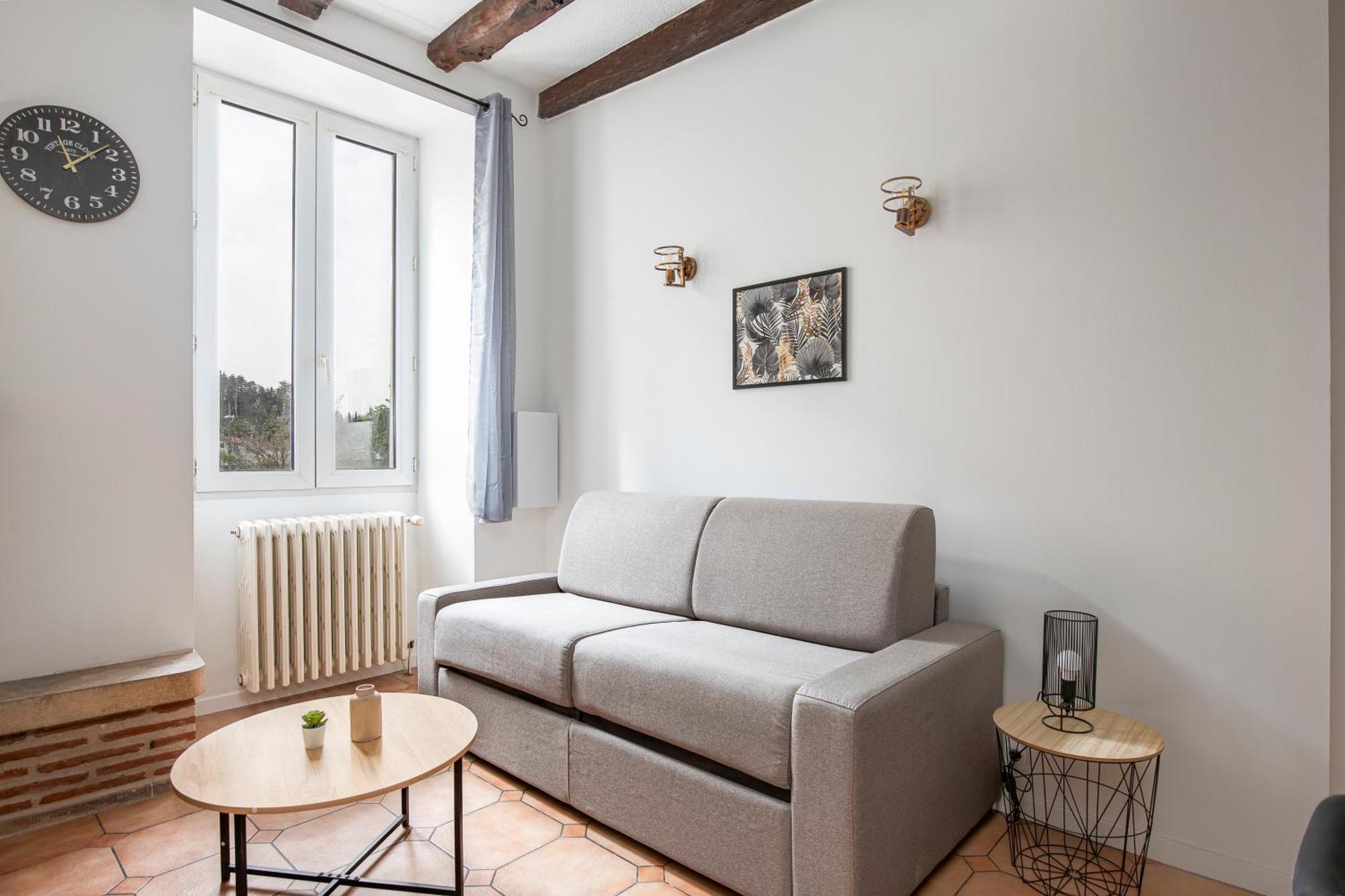 Nationale 102 Cahorscitystay Cahors
